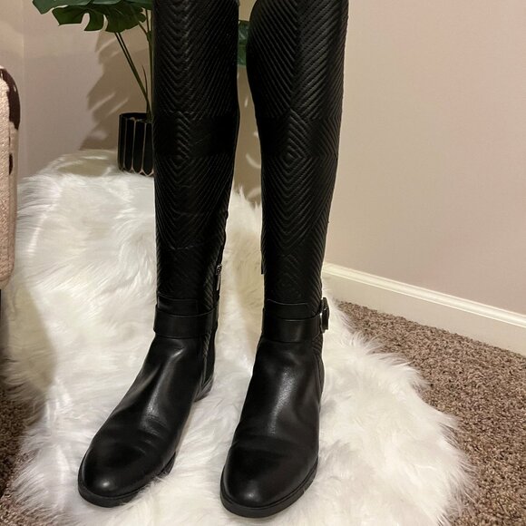 Vince Camuto Black Boots - Picture 1 of 3